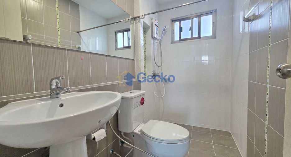 For rent 3 bedrooms house in Si Racha, Chonburi