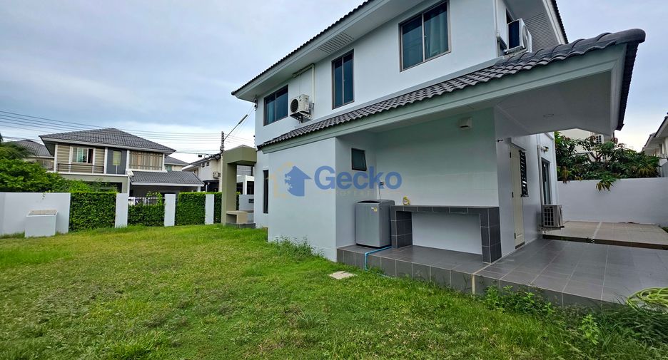 For rent 3 bedrooms house in Si Racha, Chonburi