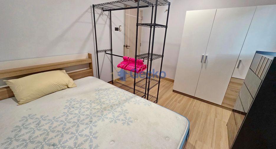 For rent 3 bedrooms house in Si Racha, Chonburi
