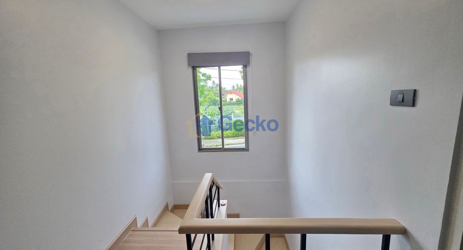 For rent 3 bedrooms house in Si Racha, Chonburi