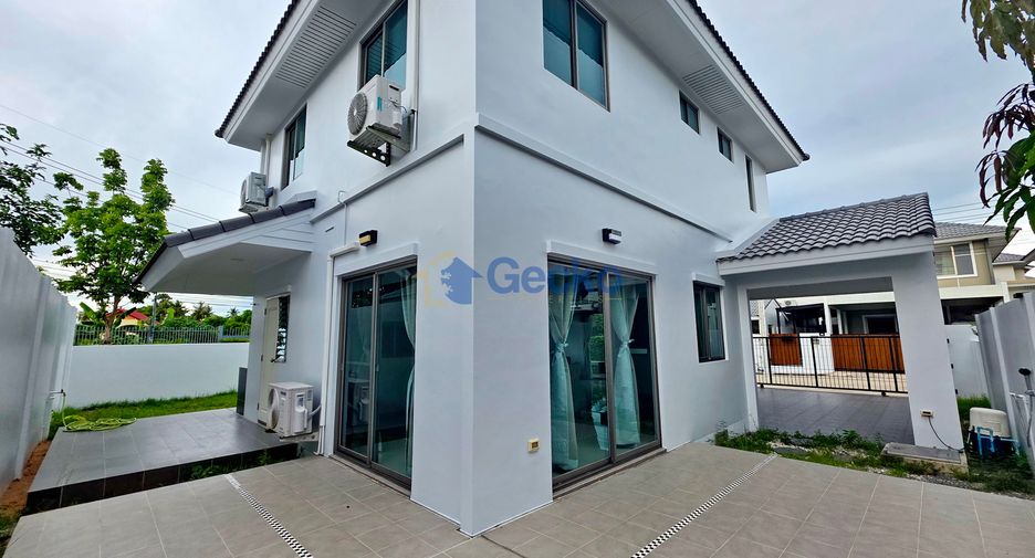 For rent 3 bedrooms house in Si Racha, Chonburi