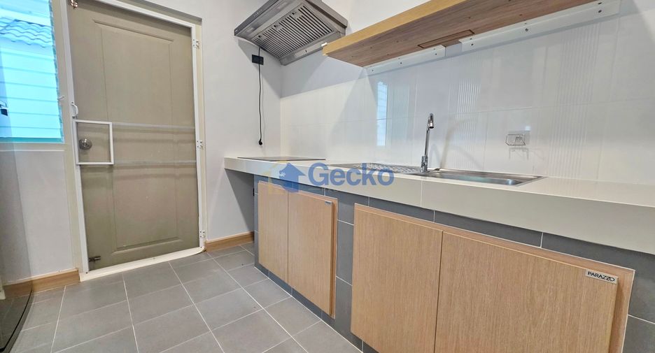 For rent 3 bedrooms house in Si Racha, Chonburi