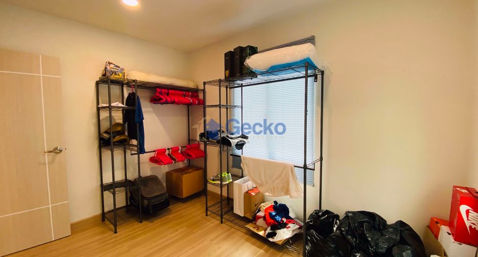 Casa en alquiler de 3 habitaciones en Si Racha, Chonburi