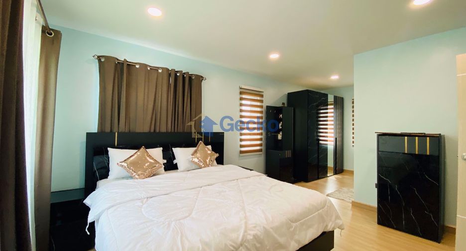 Casa en alquiler de 3 habitaciones en Si Racha, Chonburi