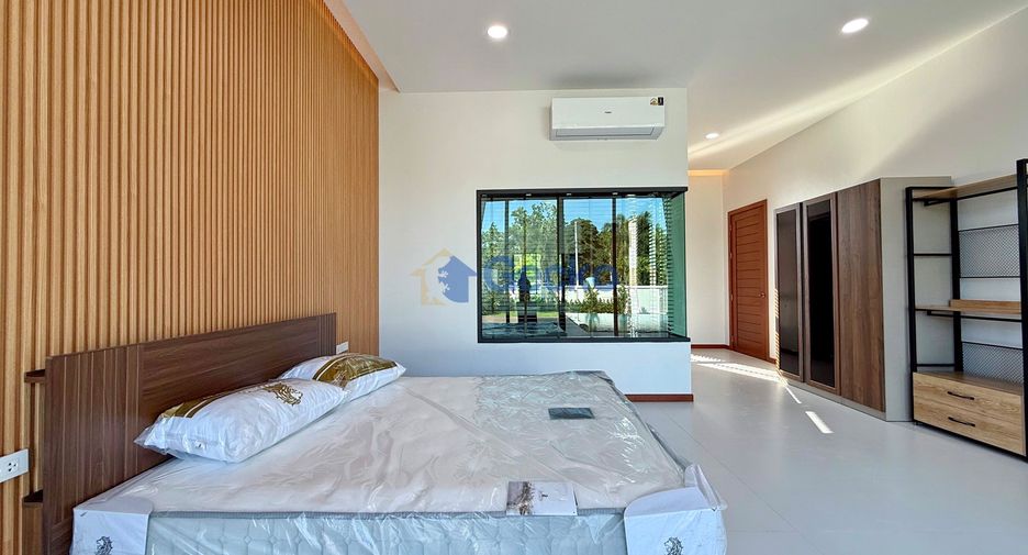 Haus zur Miete mit 4 Zimmer in East Pattaya, Pattaya