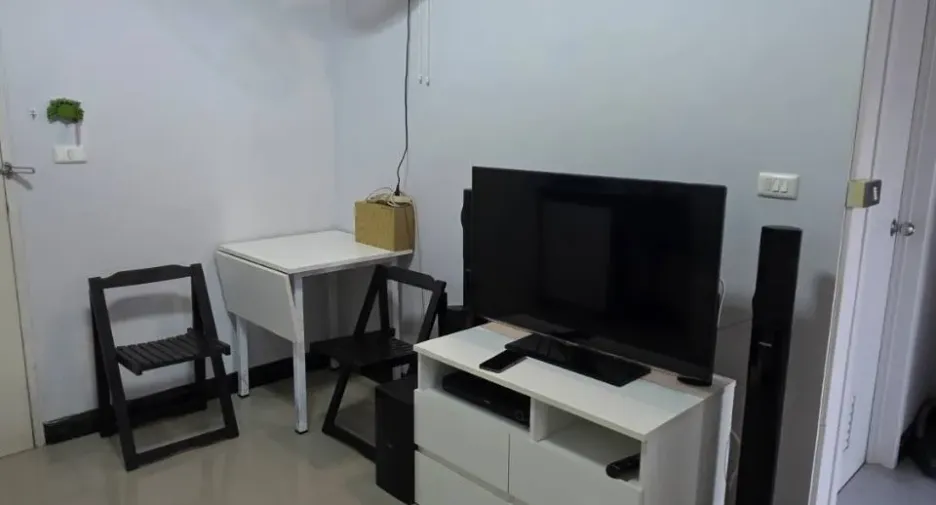 出售 和 出租 1 卧室 公寓 在 Lam Luk Ka, Pathum Thani