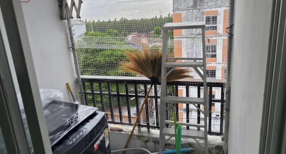 出售 和 出租 1 卧室 公寓 在 Lam Luk Ka, Pathum Thani