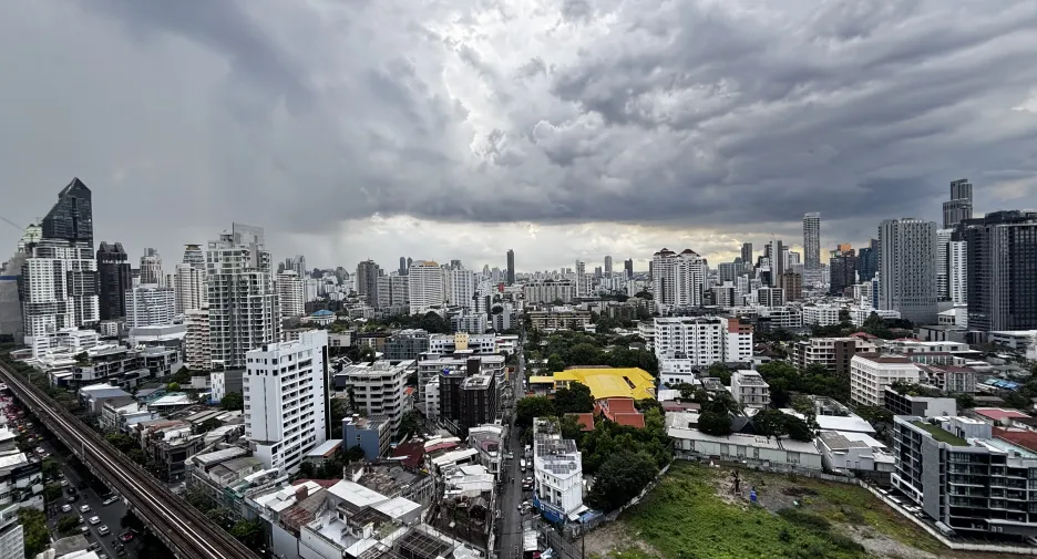 Wohnung zur Miete mit 2 Zimmer in Khlong Toei, Bangkok