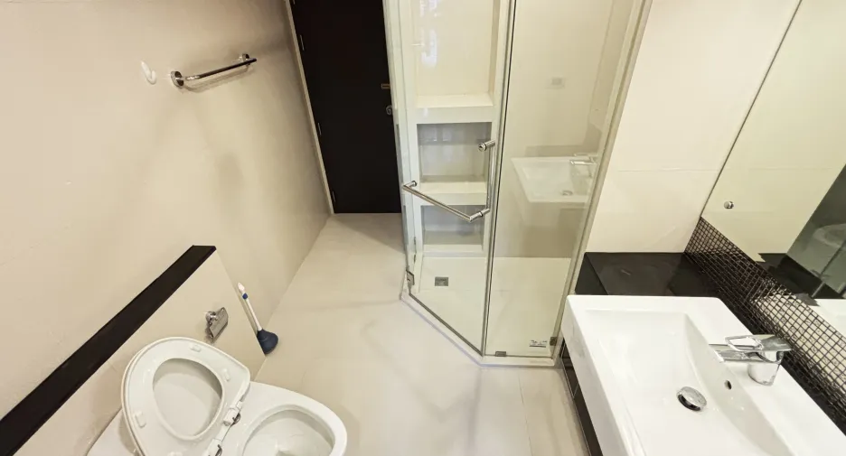 Wohnung zur Miete mit 2 Zimmer in Khlong Toei, Bangkok