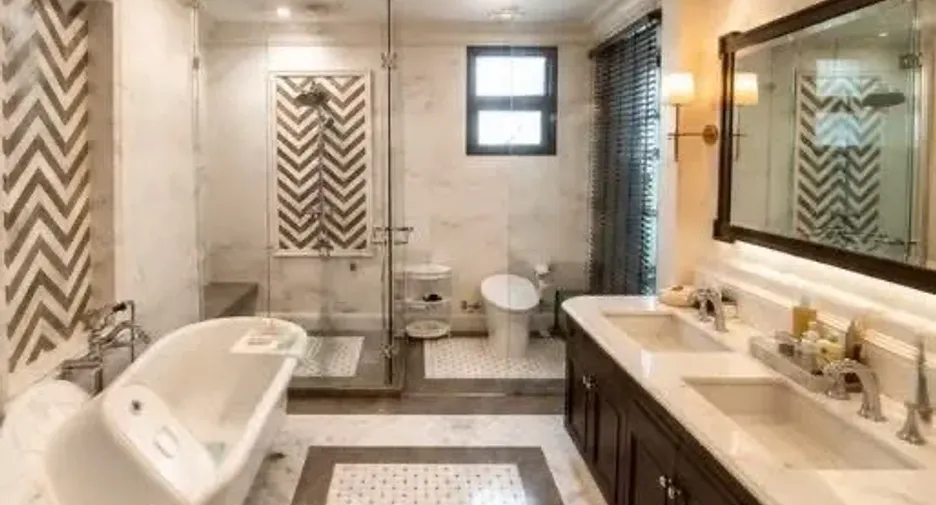 For sale 4 bedrooms house in Suan Luang, Bangkok