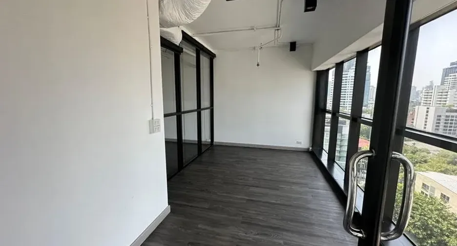 Oficina en alquiler en Watthana, Bangkok