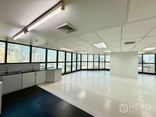 出租 办公室 在 Watthana, 曼谷