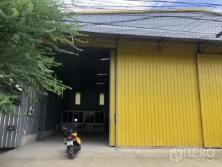 For rent warehouse in Wang Thonglang, Bangkok