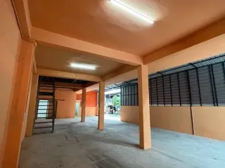 For rent warehouse in Din Daeng, Bangkok