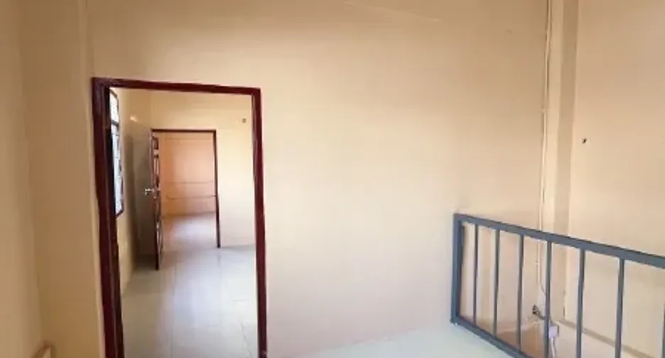出租 仓库 在 Din Daeng, 曼谷