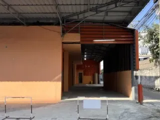 For rent warehouse in Din Daeng, Bangkok