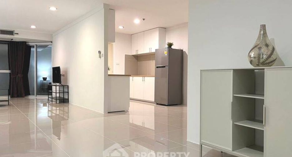 Condo en alquiler de 3 habitaciones en Khlong Toei, Bangkok