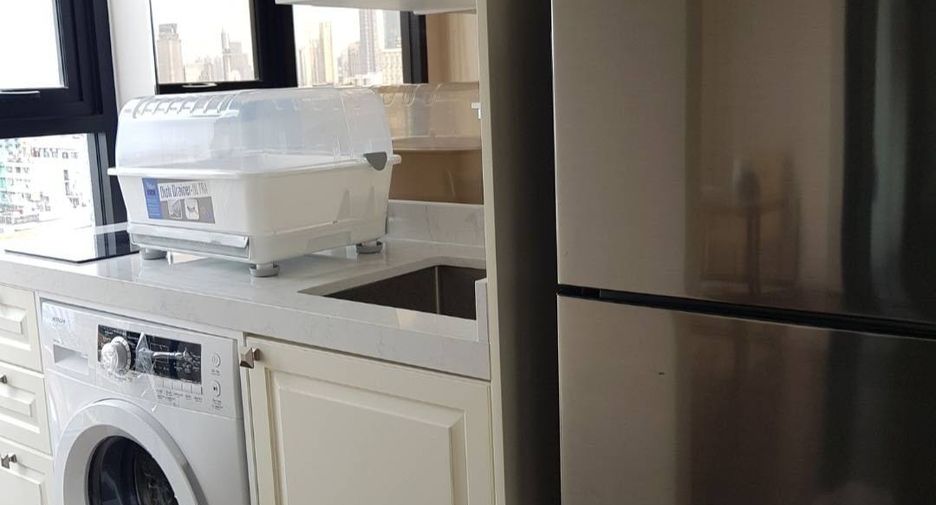 Condo en alquiler de 1 habitaciones en Bang Kho Laem, Bangkok