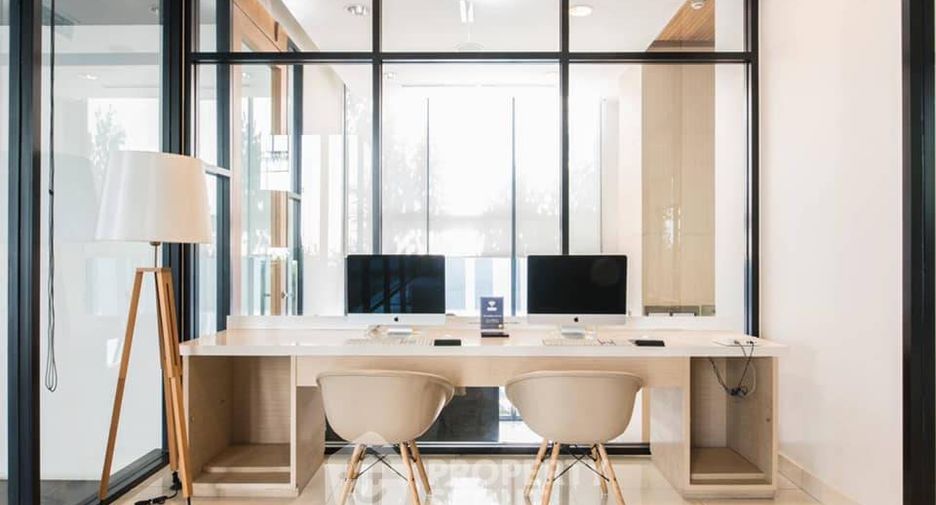 For rent 1 bed condo in Khlong Toei, Bangkok