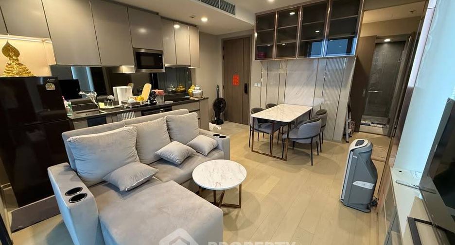 For rent 2 bedrooms condo in Ratchathewi, Bangkok