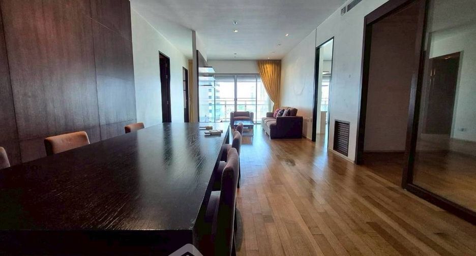 Condo en alquiler de 2 habitaciones en Khlong Toei, Bangkok