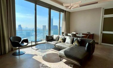 À louer 2 chambres condo à Khlong San, Bangkok