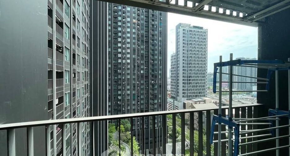 À louer 1 chambre condo à Huai Khwang, Bangkok