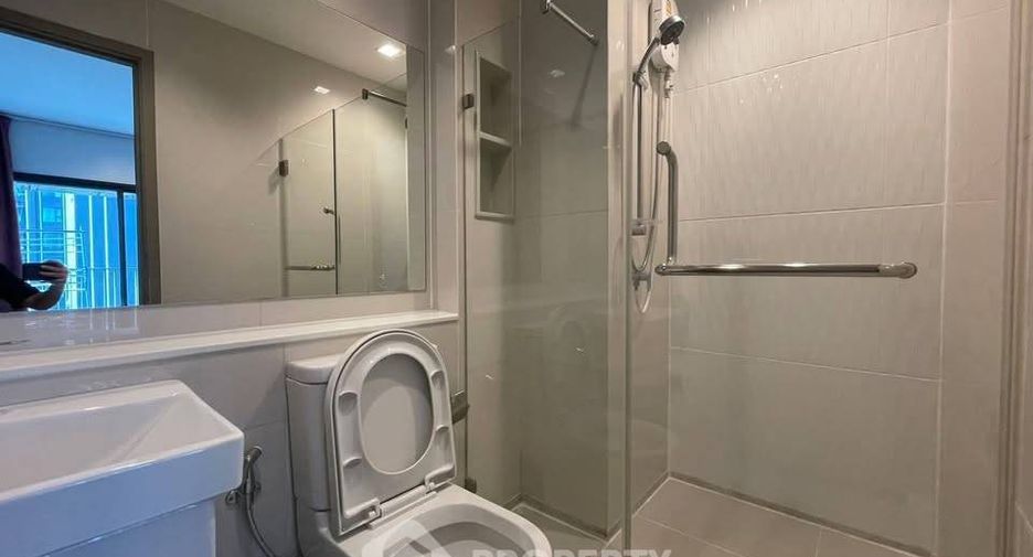 À louer 1 chambre condo à Huai Khwang, Bangkok