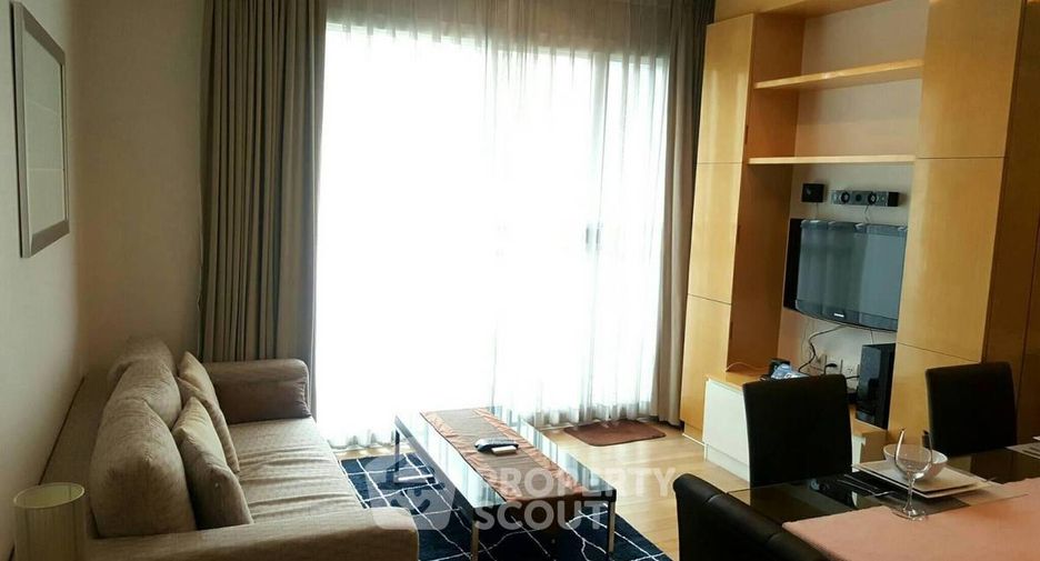 For rent 2 bedrooms condo in Khlong Toei, Bangkok