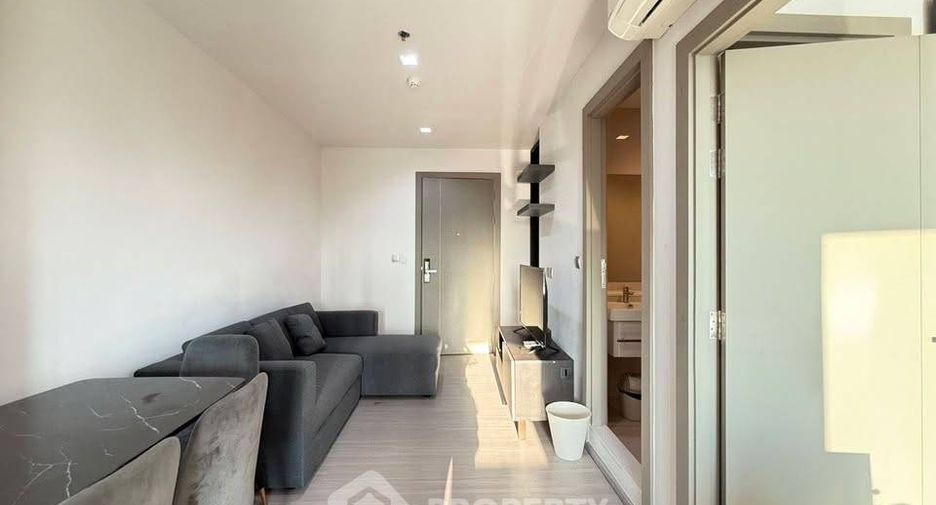 À louer 2 chambres condo à Huai Khwang, Bangkok