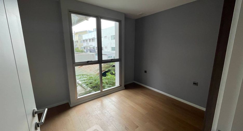 For rent and for sale 2 bedrooms condo in Phaya Thai, Bangkok