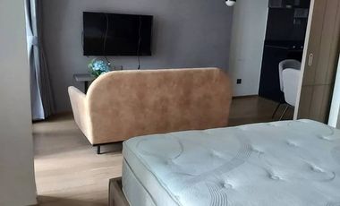 Wohnung zur Miete und zum Kauf mit 1 Zimmer in Bang Rak, Bangkok