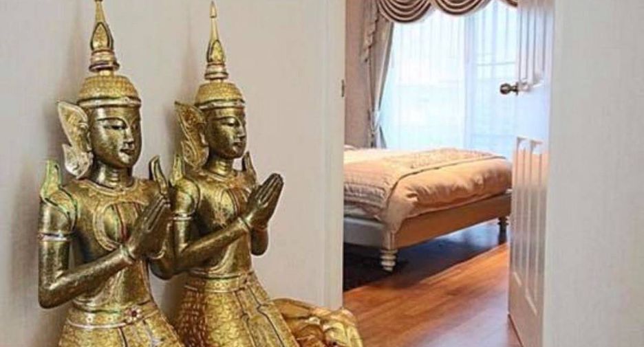 Casa en alquiler y en venta de 4 habitaciones en Bang Khen, Bangkok