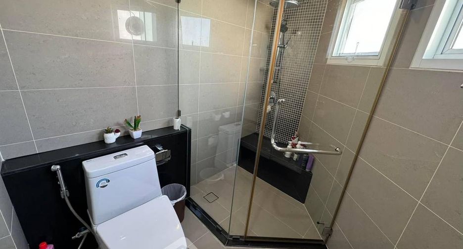 For rent そして for sale 1 Beds condo in Huai Khwang, Bangkok