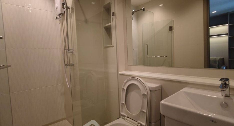 À vendre 1 chambre condo à Huai Khwang, Bangkok
