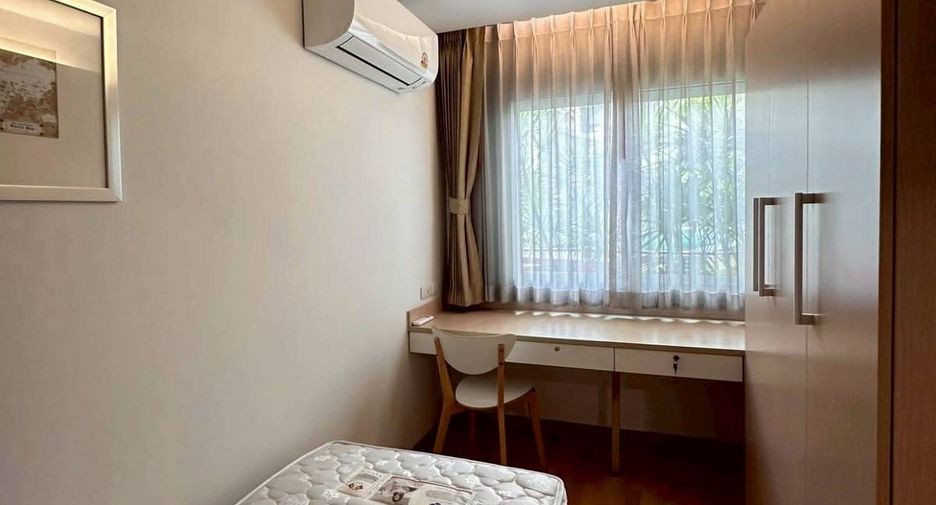 Аренда и продажа 3 спальни кондо в Пхра Кханонг, Бангкок