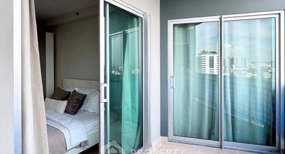 For rent そして for sale 2 ベッドルーム condo in Watthana, Bangkok