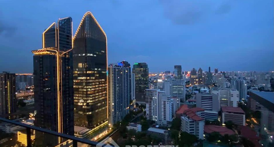 À louer et à vendre 2 chambres condo à Watthana, Bangkok