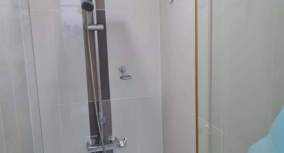 Condo en venta de 2 habitaciones en Phra Khanong, Bangkok
