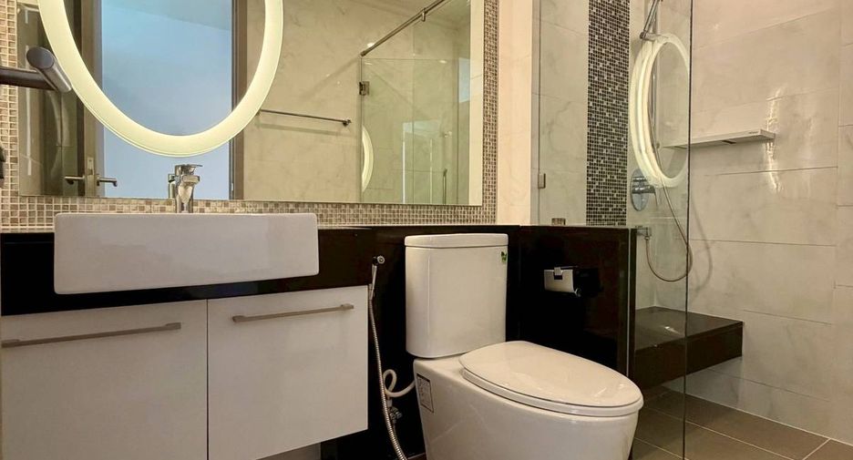 Продажа 2 спальни кондо в Щаттхана, Бангкок