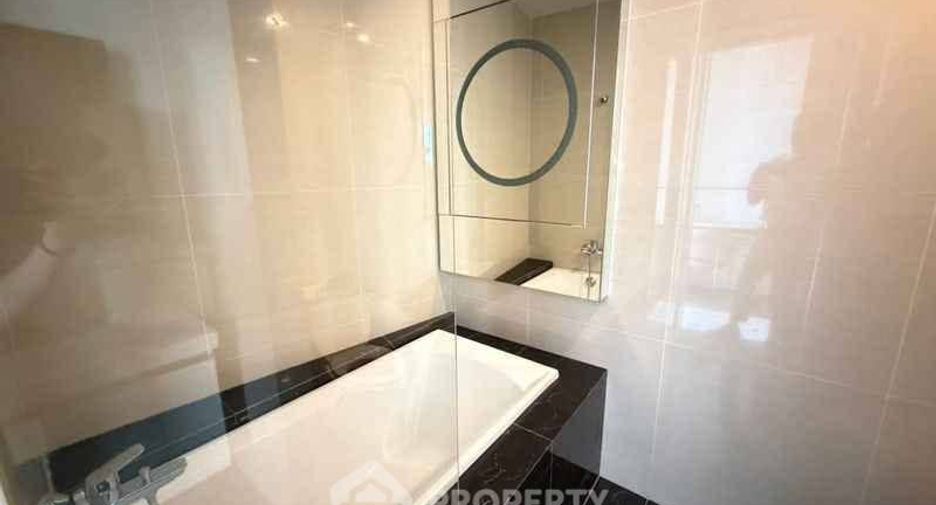 Condo en venta de 2 habitaciones en Khlong Toei, Bangkok