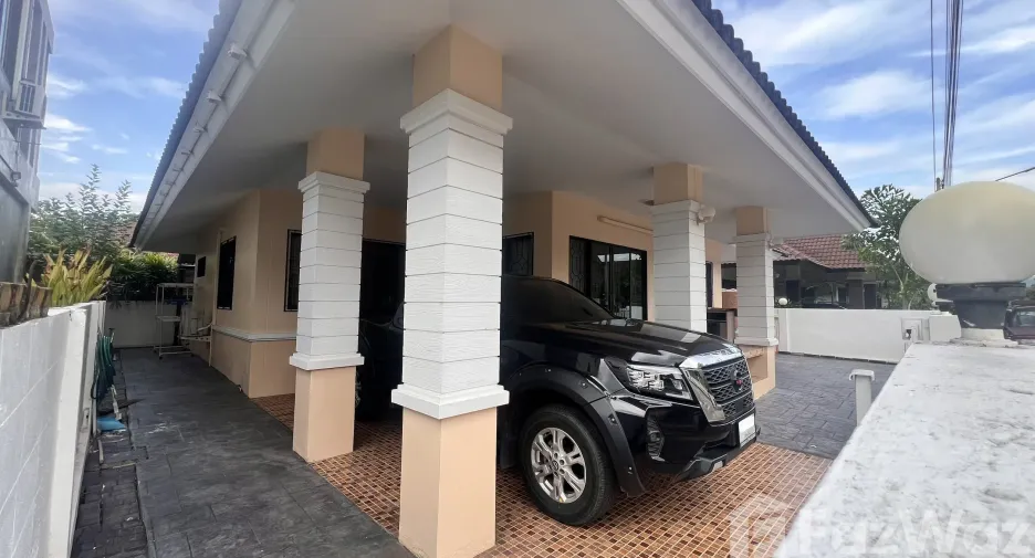 Haus zur Miete mit 3 Zimmer in Mueang Chiang Mai, Chiang Mai