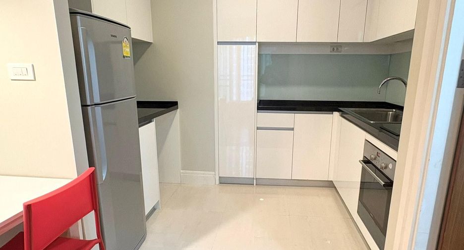 For rent そして for sale 2 ベッドルーム condo in Khlong Toei, Bangkok