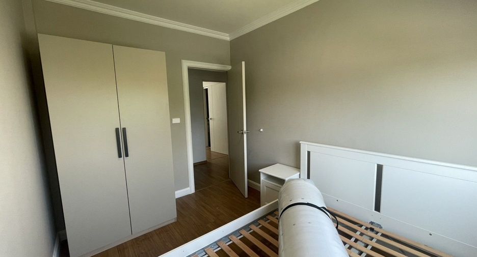 Reihenhaus zur Miete mit 3 Zimmer in Bang Phli, Samut Prakan