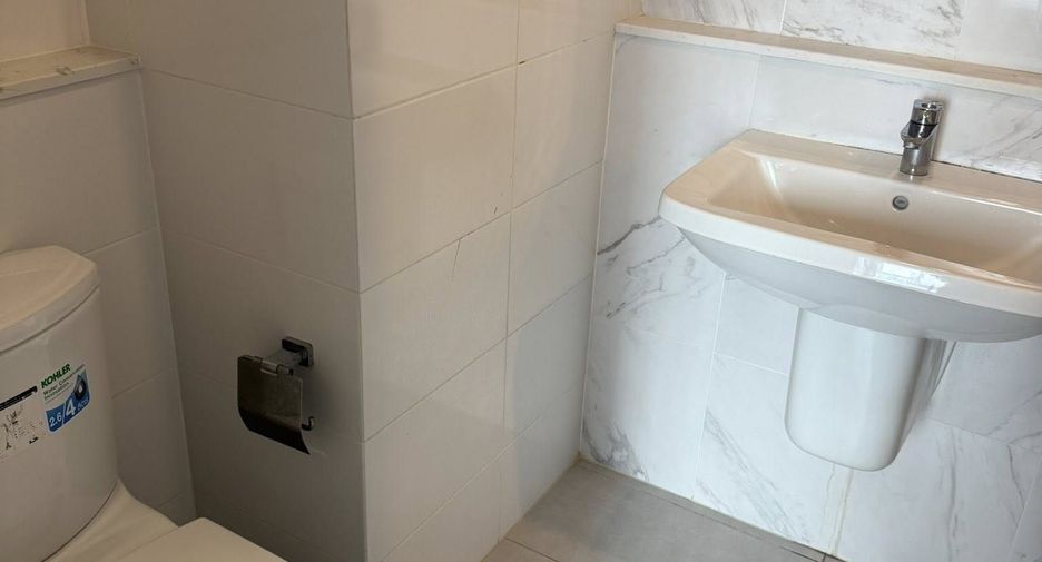 For rent 1 Beds condo in Watthana, Bangkok