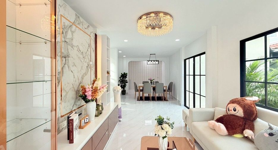 Casa en venta de 3 habitaciones en Nong Chok, Bangkok