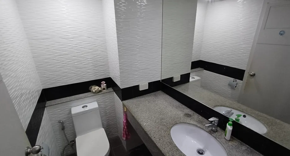 For sale 1 bed condo in Pratumnak, Pattaya