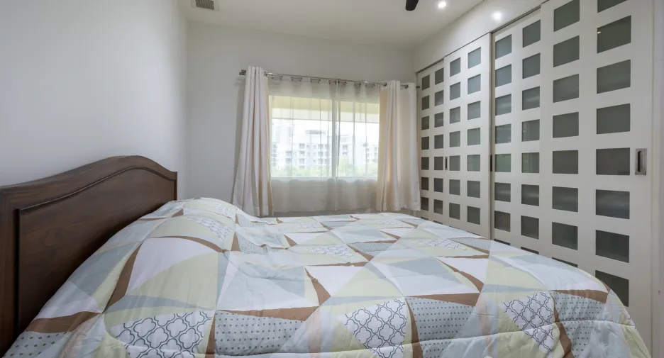 For sale 3 bedrooms apartment in Pratumnak, Pattaya