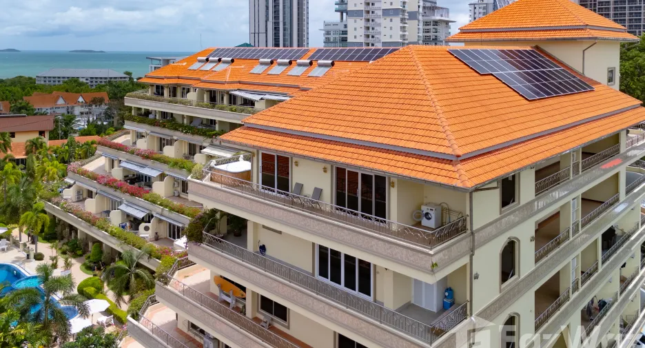 For sale 3 bedrooms apartment in Pratumnak, Pattaya