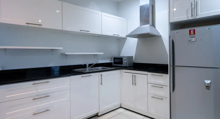 For sale 3 bedrooms apartment in Pratumnak, Pattaya